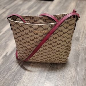 Michael Kors crossbody purse